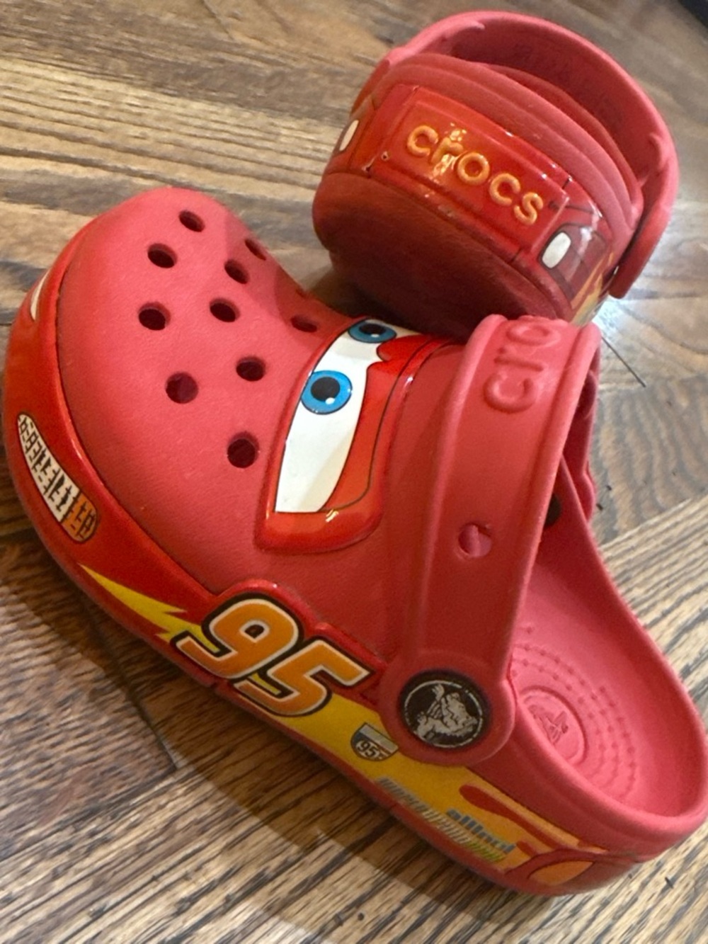CROCS Kids Red Lightning McQueen 95 Clog